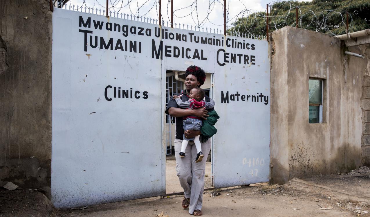 Tumaini maternity clinic supported by APHRC (African Population and Health Research Center) in Korogocho slum, one of Nairobi's most populated informal settlements, Kenya. ©Jonathan Torgovnik.
