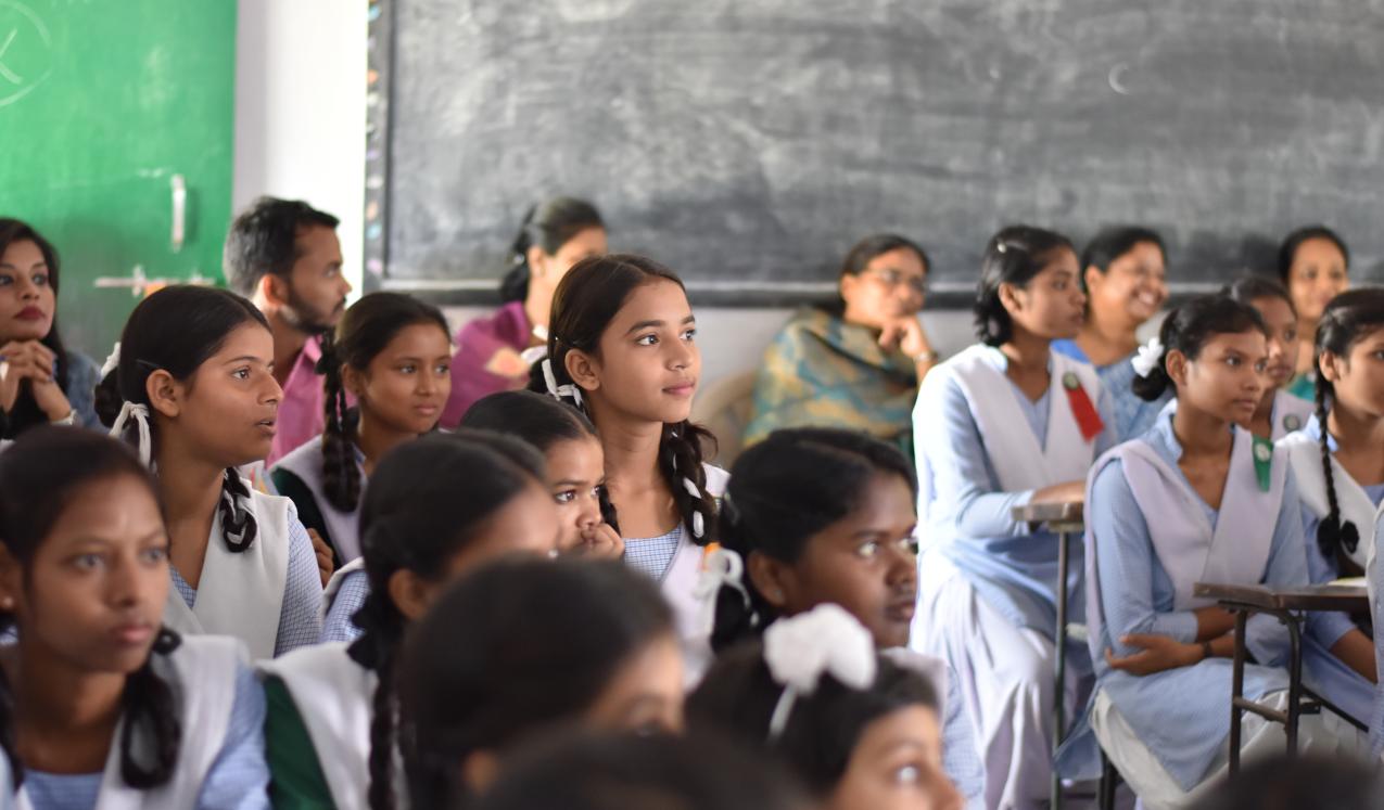 A class of girls at a government school in Kanya Vidyalaya, India. © Mohammad Shahnawaz | Shutterstock ID: 1555642733