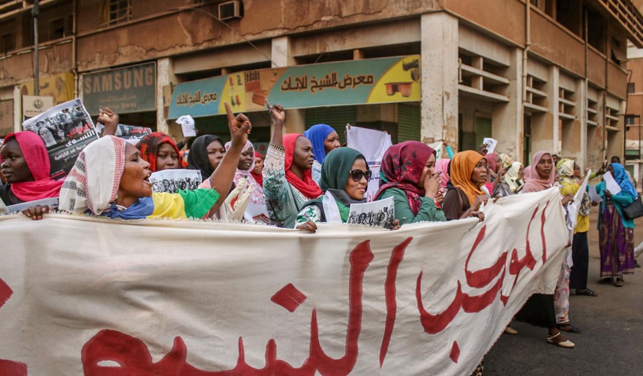 Women from diverse backgrounds and grassroots communities protest at an event organised by SIHA calling for democracy and women’s human rights, Khartoum, Sudan, 2019 Credit: Strategic Initiative for Women in the Horn of Africa (SIHA)/Ula Osman.