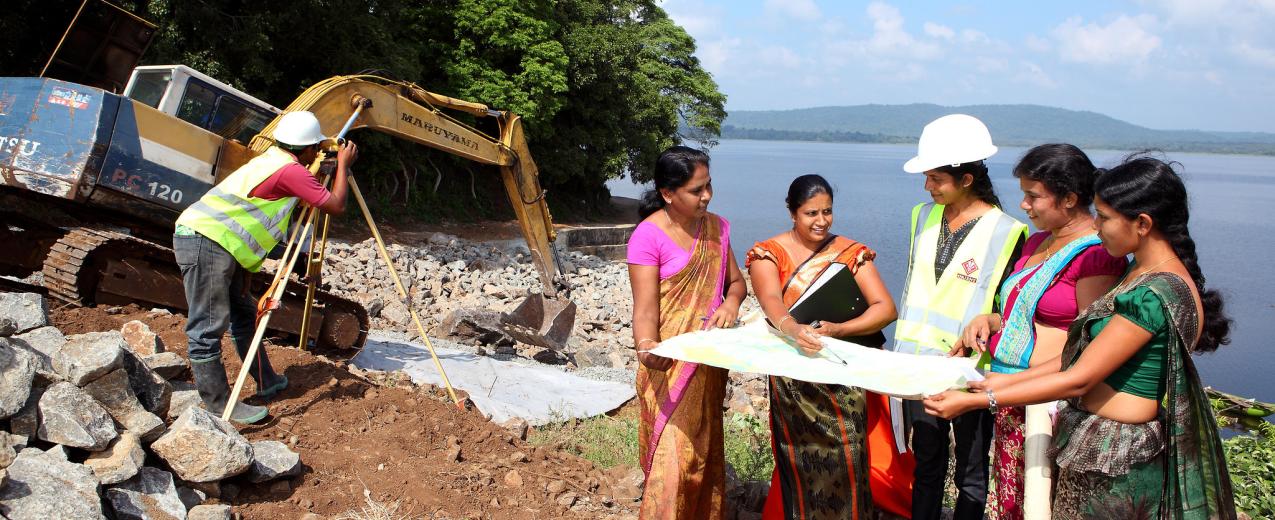 Dam under construction in Sri Lanka. © Lakshman Nadaraja/World Bank/LN-SL005